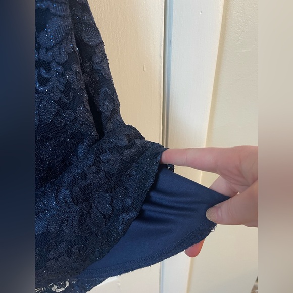 Juniors Emerald Sundae Lace Mesh Cutout Back Body-con Mini Dress Navy Blue Large - Picture 4 of 8